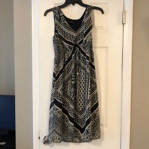 Mossimo size small black & white sleeveless dress